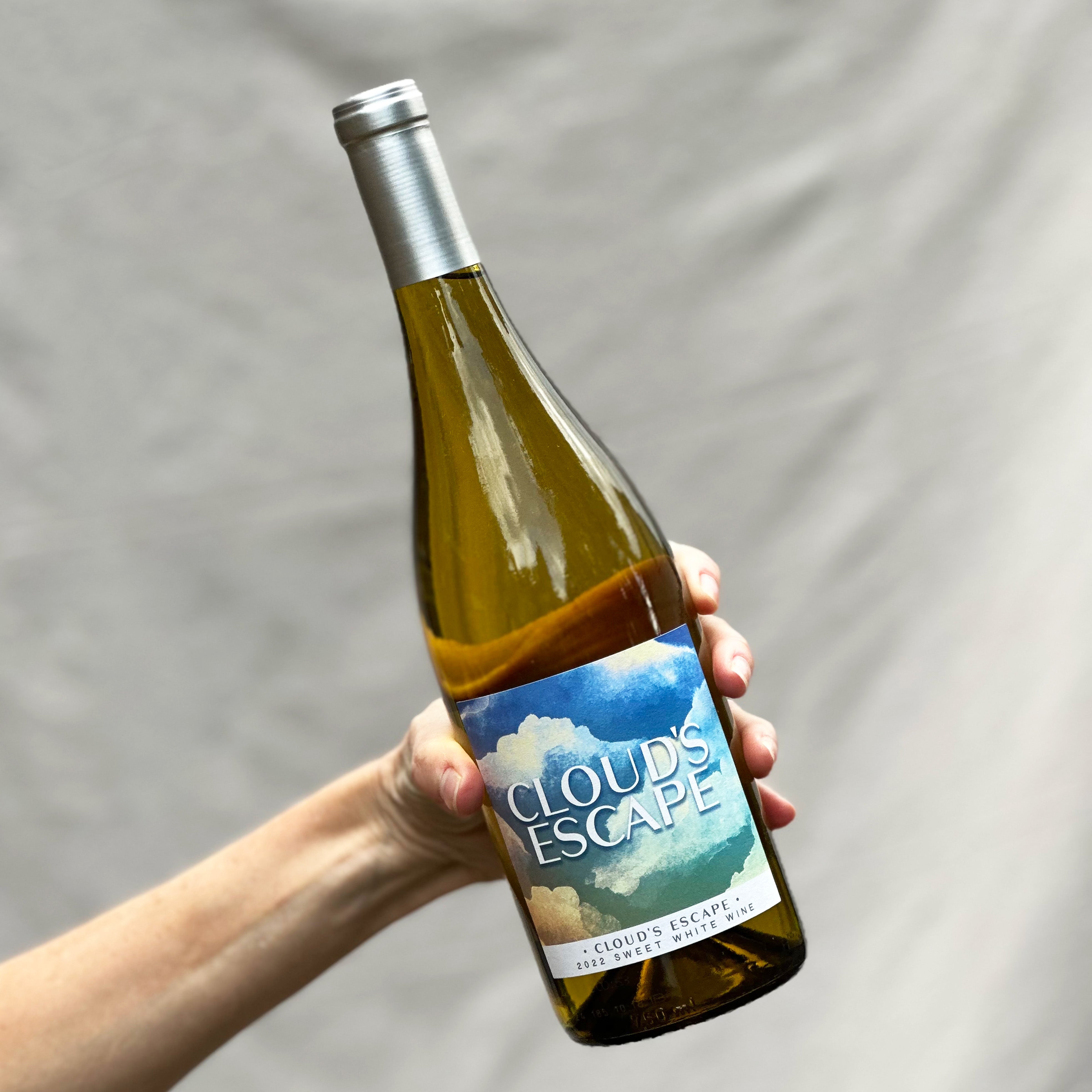 Cloud's Escape 2022 Sweet White Wine Lodi, California